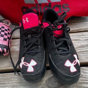 Under Armour Leadoff Low Rim Jr Girls Cleats 4YBlack Pink White